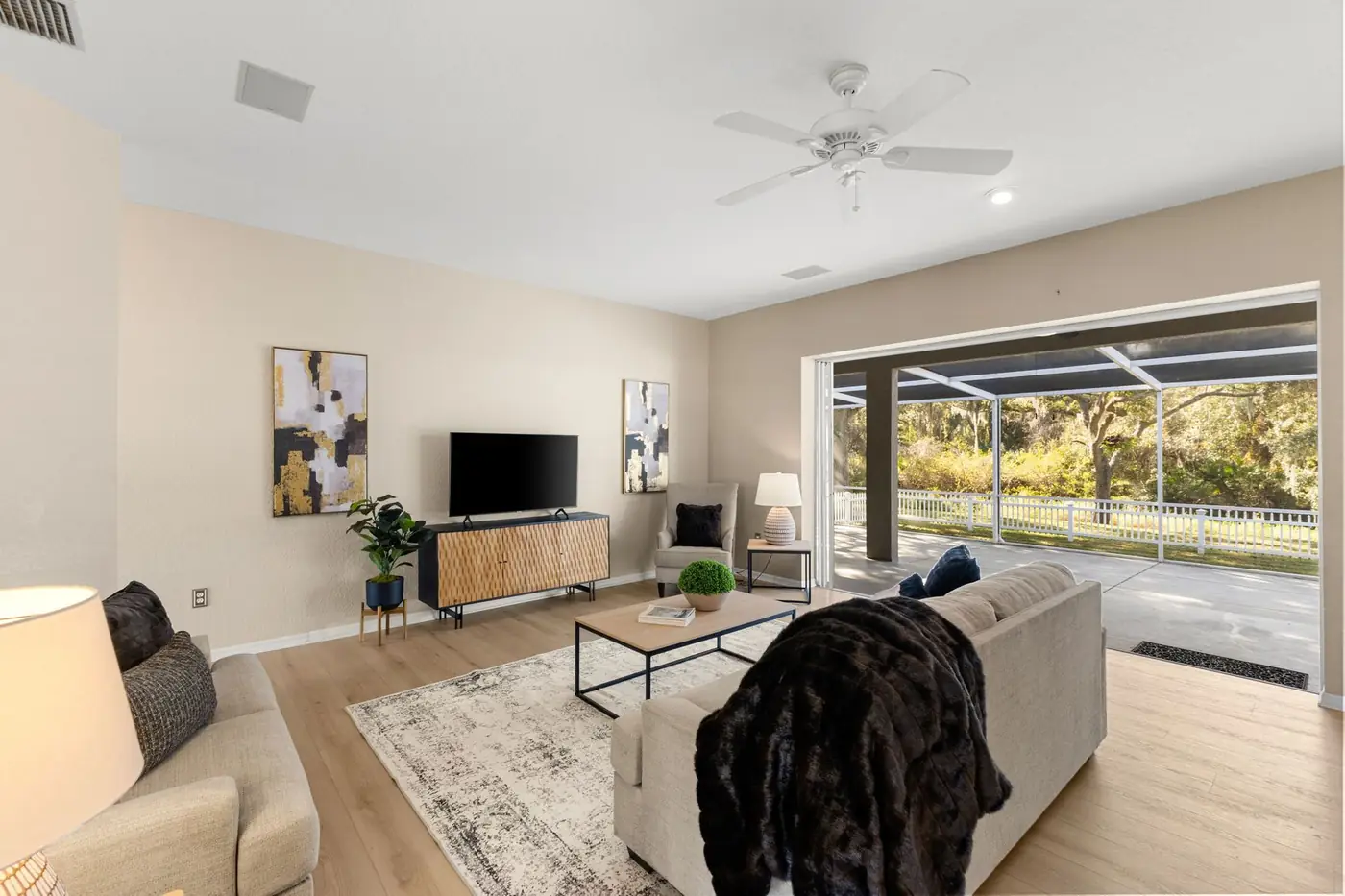 Private Farm Retreat in Sought-After Equestrian Neighborhood - Twin Branch Acres